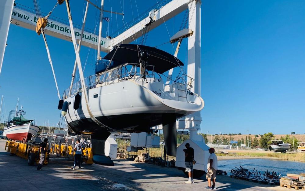 slider 7 Beneteau Oceanis 411 Celebration Performance